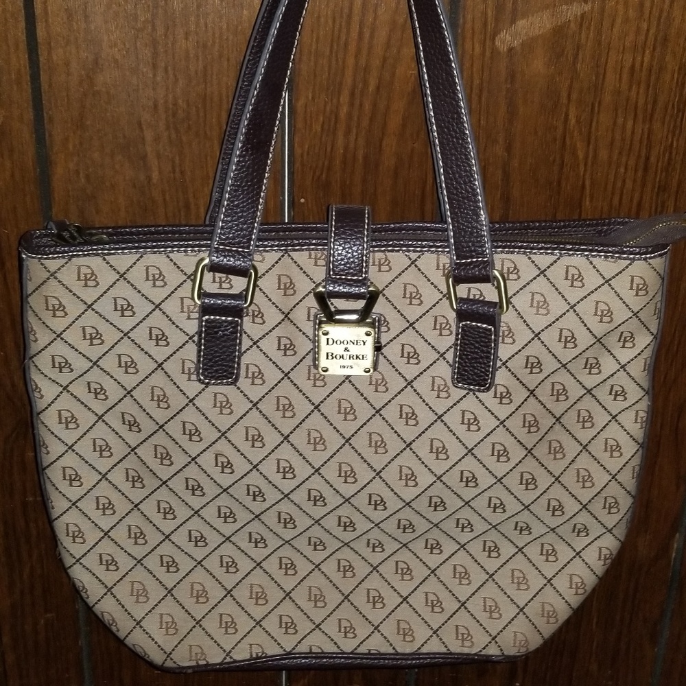 Authentic Dooney & Bourke Purse